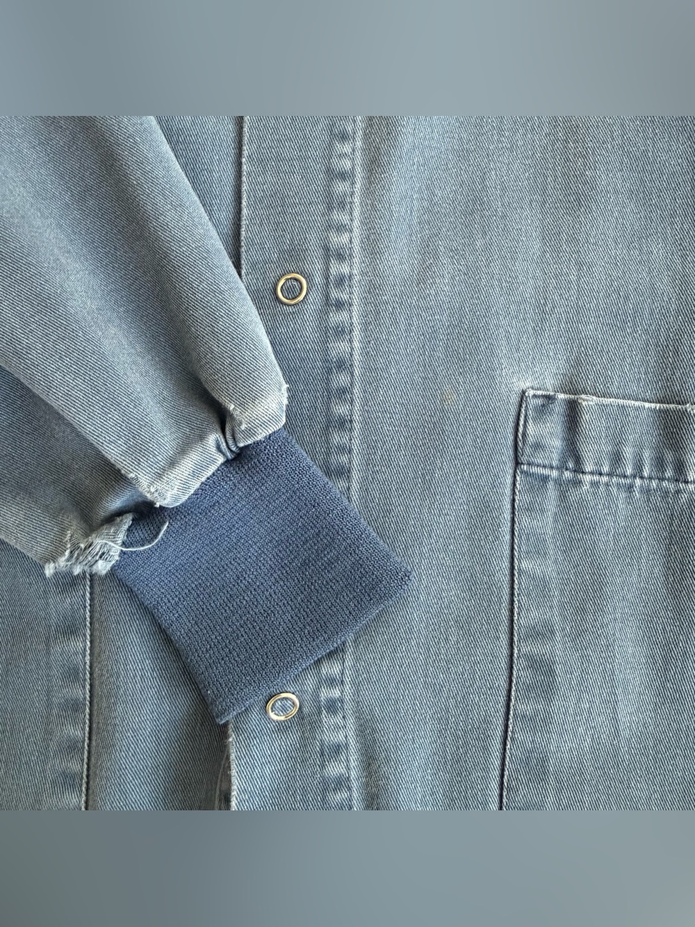 💀 SOLD 💀 Vintage 80s 90s Faded Denim Chore Coat ~ Size Medium - Picture 7 of 10